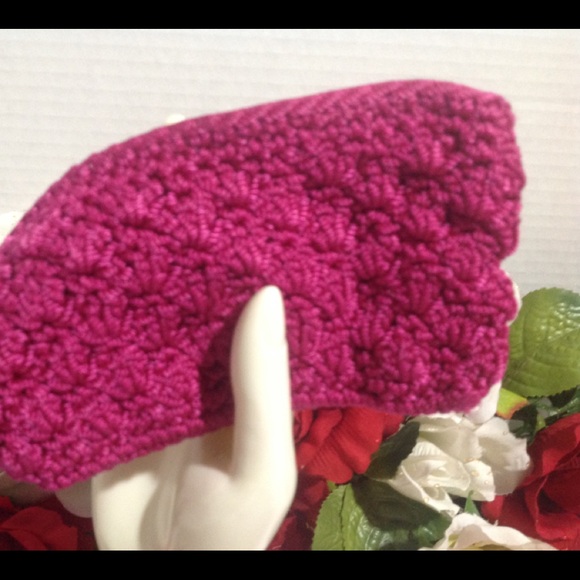 Pink Crochet Coin Purse Accessory Bag with strap - Picture 6 of 16